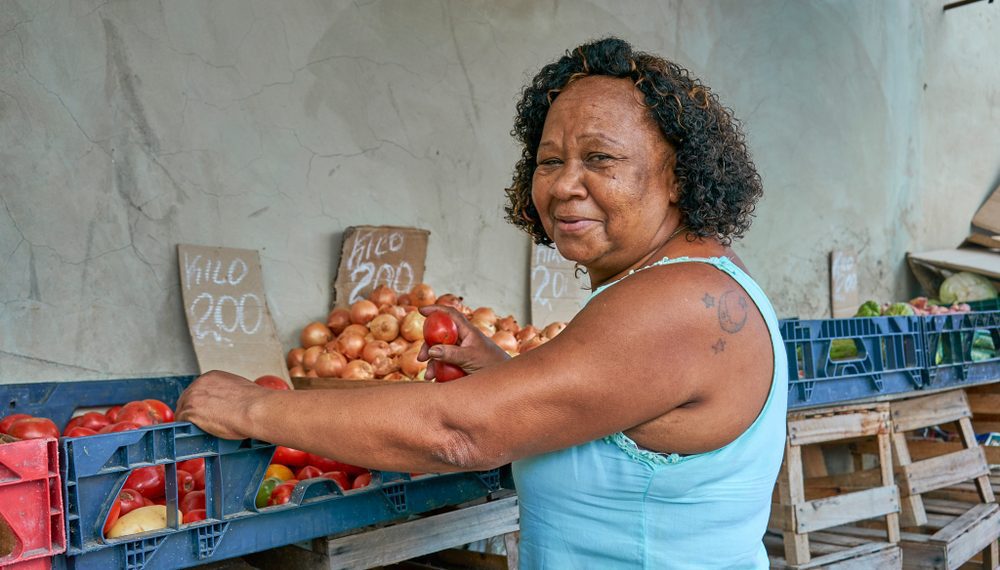 Influencers com seguidores em favelas vão levar educação financeira e dicas de renda extra