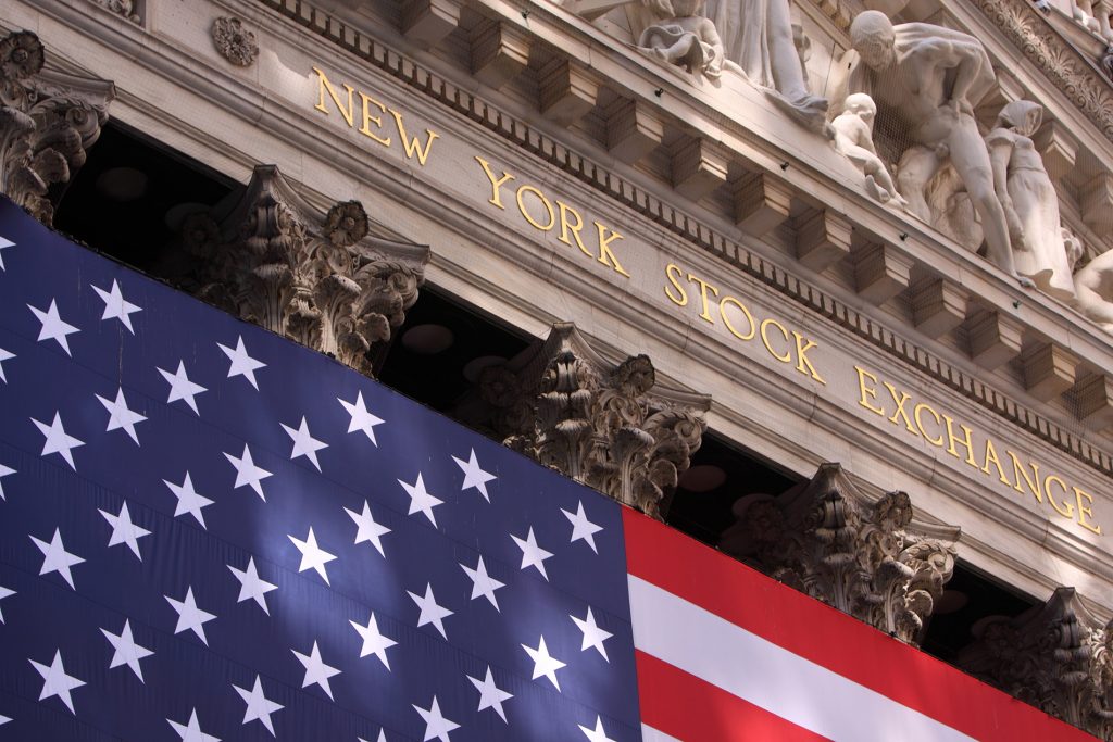 Alta dos juros nos EUA adia IPOs brasileiros em Nova York