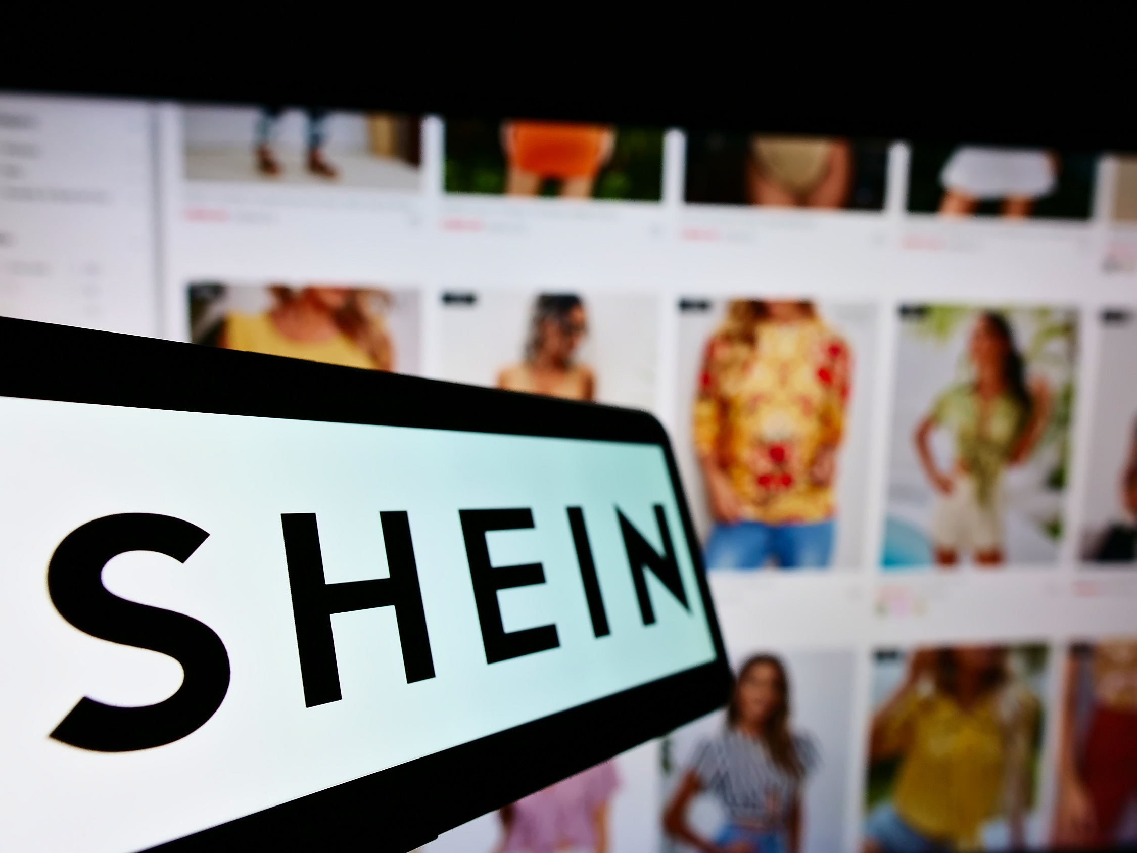 Os problemas legais da Shein, a gigante chinesa da moda que avança no  Brasil, Economia