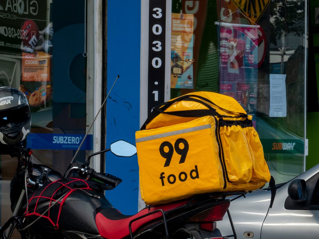 Decisão da 99Food de deixar o país reflete a dificuldade em competir no mercado brasileiro de delivery