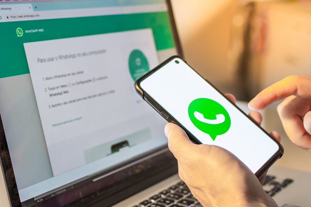 WhatsApp lança novo recurso de grupo de discussão no Brasil