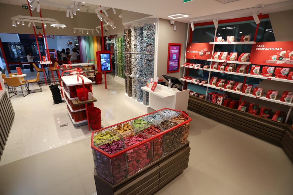 Kit Kat inaugura flagship store com experiências para os consumidores