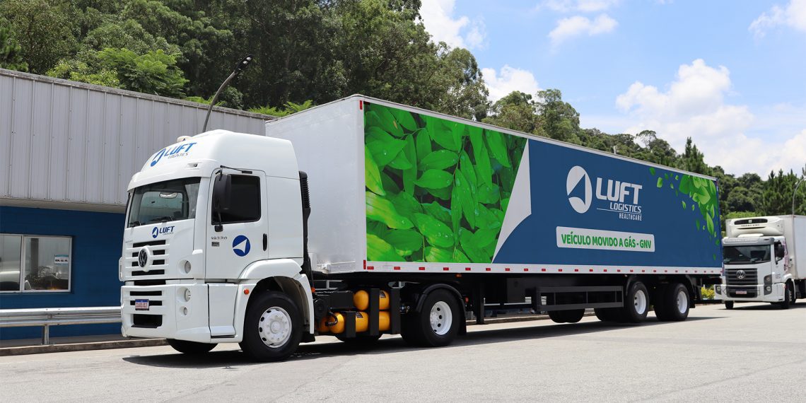 Luft Logistics inicia testes com caminhão movido a GNV e biometano