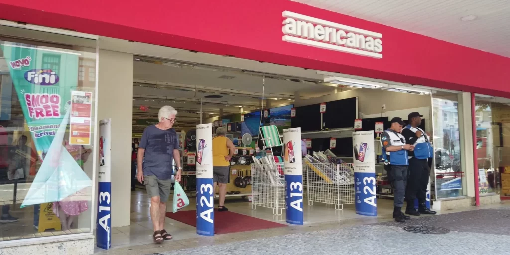Em meio à crise, Americanas fecha loja em shopping de Araraquara