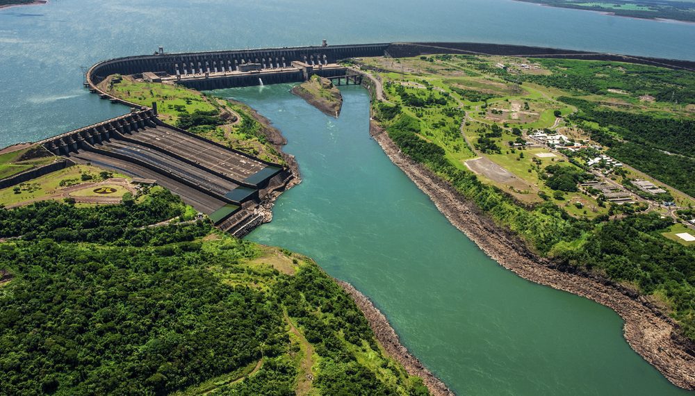 Lula: 'Itaipu precisa voltar a ser uma empresa extraordinária como sempre foi'