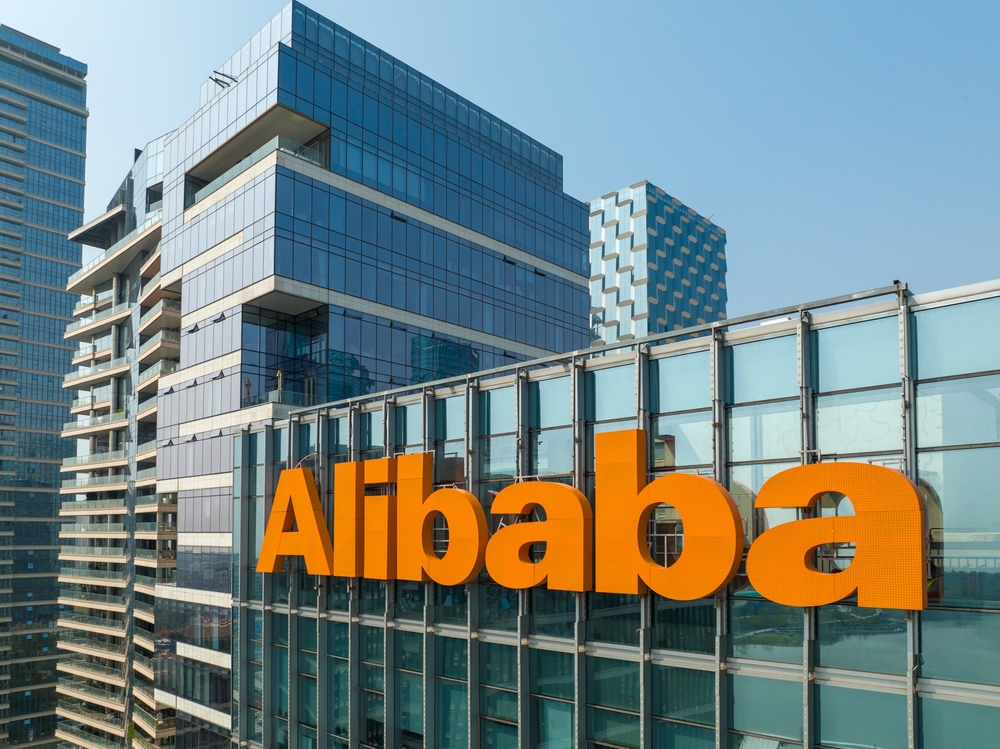 Alibaba desiste de separar unidade de nuvem, citando restrições dos EUA para chips