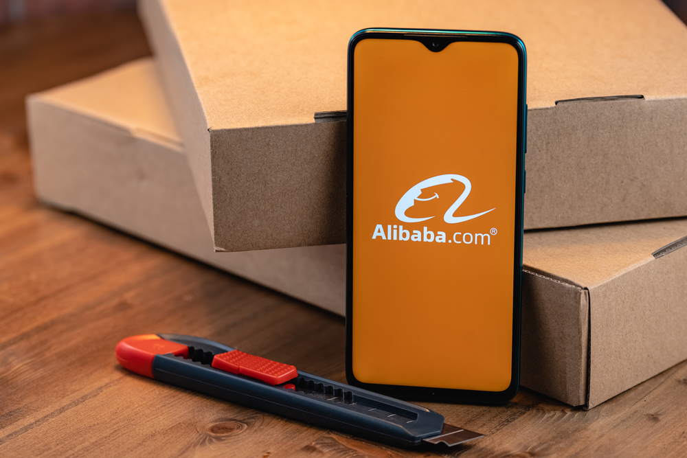 Alibaba fecha parceria de logística com Correios no Brasil