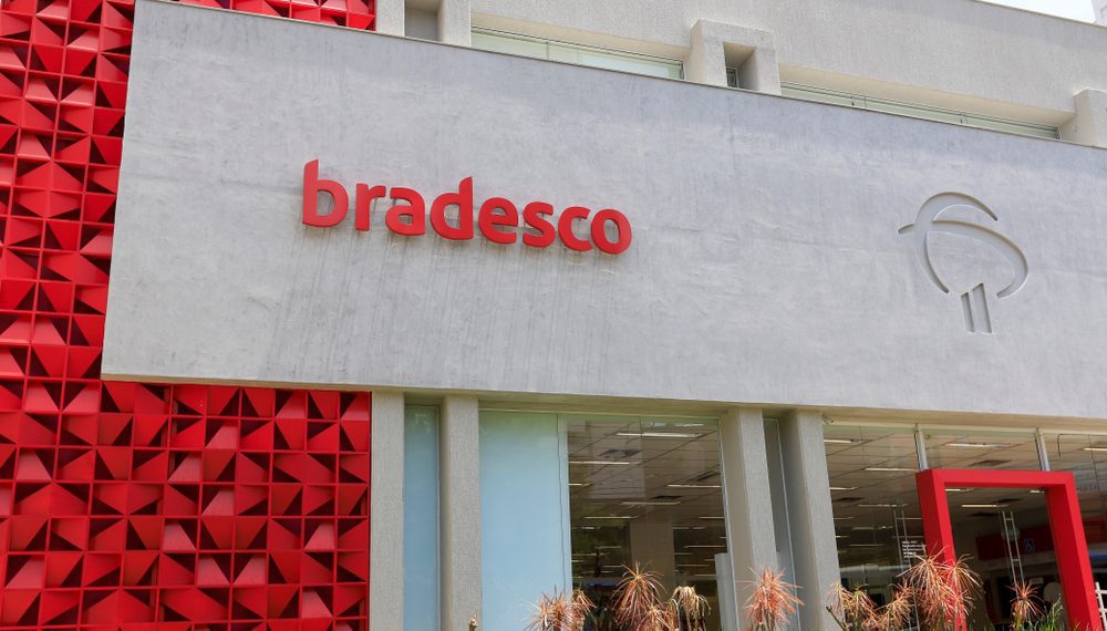 CEO do Bradesco diz que banco tem tem 42 mil processos trabalhistas na Justiça: 'É absurdo'