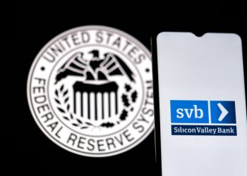 Nos EUA, republicanos abrem investigação sobre papel do Fed São Francisco na quebra do SVB