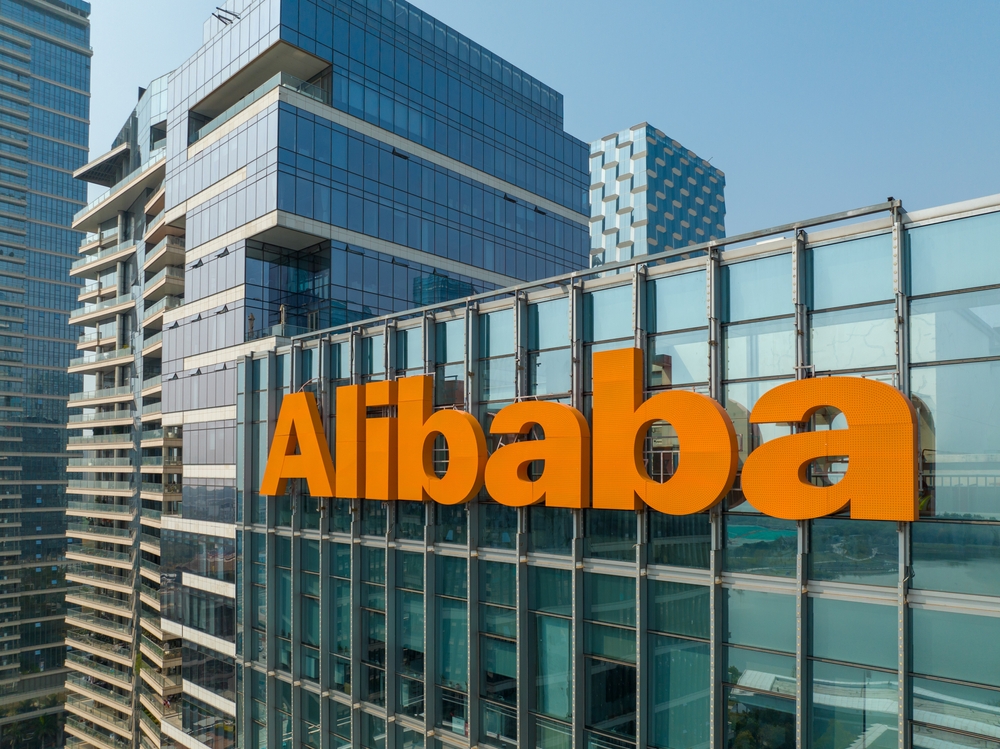 China: medo de nova onda de covid derruba ações da Alibaba e pressiona yuan