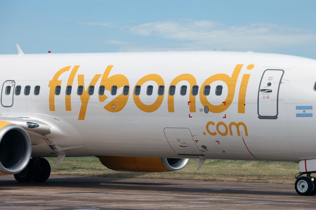 Aérea argentina Flybondi deixa milhares de passageiros no solo por restrições a transações no exterior