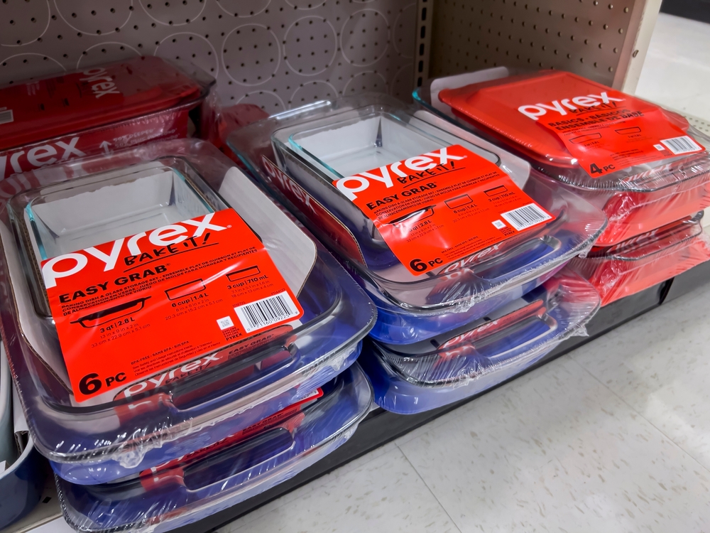 Empresa que fabrica utensílios de cozinha Pyrex pede falência nos EUA