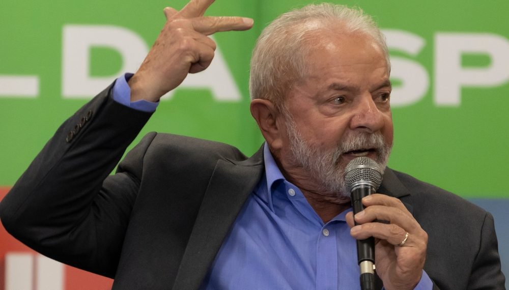 Lula anuncia acordo sobre serviços aéreos com a Finlândia