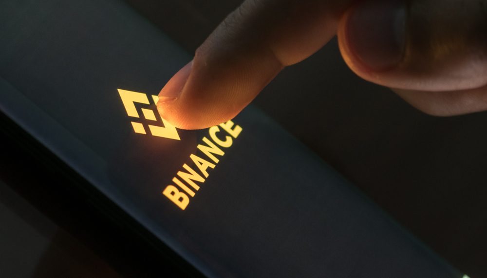 Binance demite mais de mil funcionários nas últimas semanas e dispensas continuam