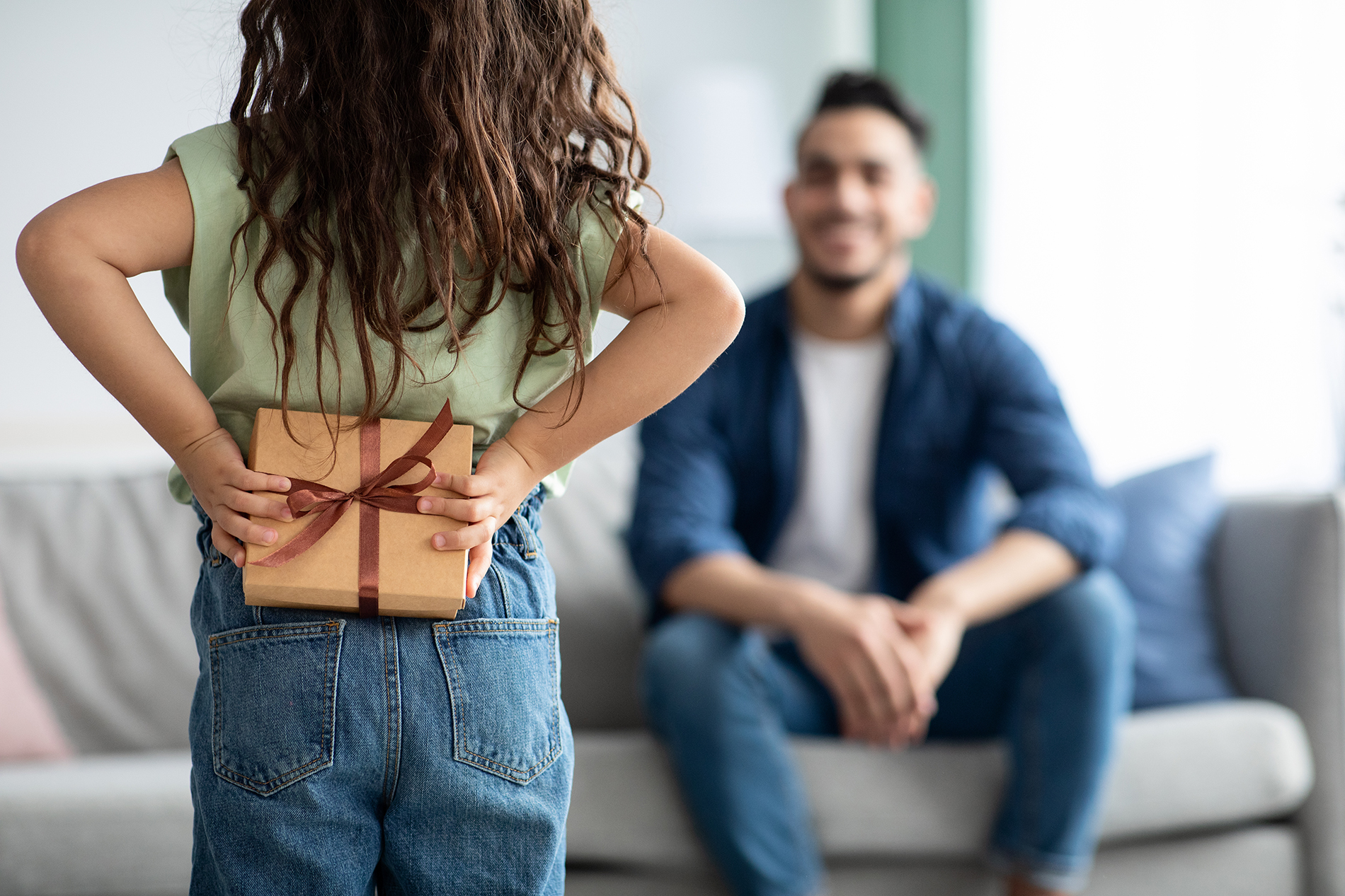 Pesquisa aponta que brasileiros preferem comprar roupa em lojas físicas -  Mercado&Consumo