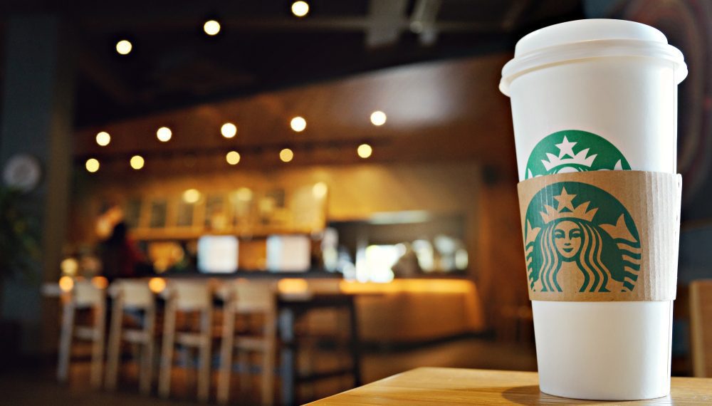 Lucro da Starbucks aumenta 25,1% no 3º trimestre fiscal, para US$ 1,14 bilhão