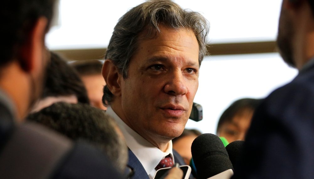 Haddad: isenção do IR para quem ganha até dois salários mínimos sai neste mês