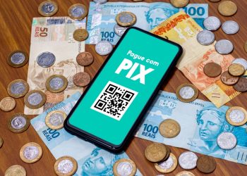 Para Febraban, um dos caminhos ao invés de proibir Pix em bets é impor limite por transação