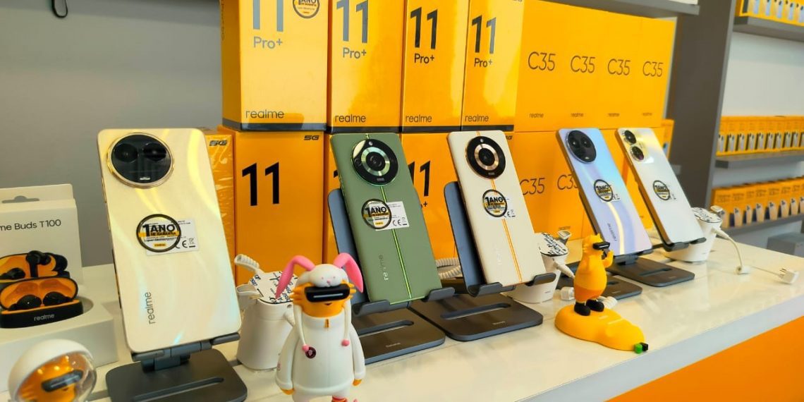 Marca de smartphones chinesa Realme inaugura a primeira loja física em shopping de São Paulo