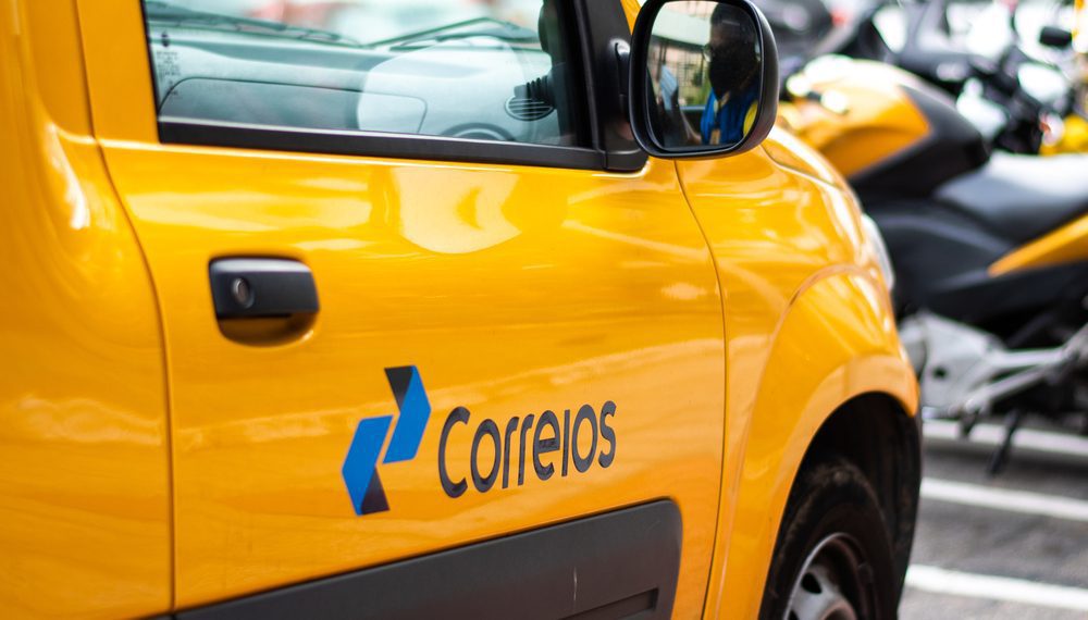 Trabalhadores dos Correios avaliam greve na semana da Black Friday