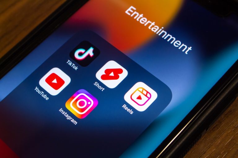 Tribunal da UE decide a favor de Google, Meta e Tiktok em julgamento sobre conteúdos ilegais