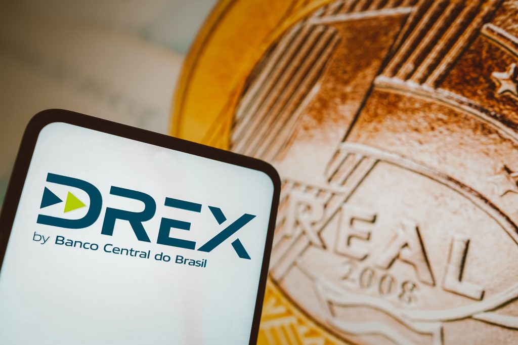 Drex será complemento ao Pix e nascerá passos à frente de 'primos' internacionais