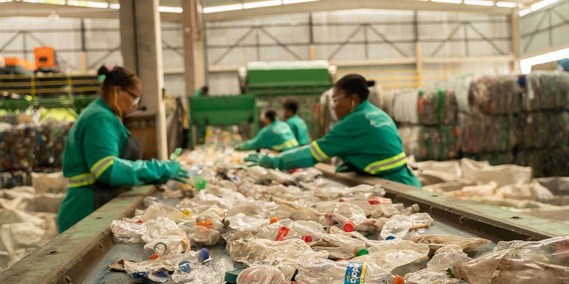 Coca-Cola Brasil anuncia ações de apoio aos catadores de materiais recicláveis - Olhos de Lince/Divulgação