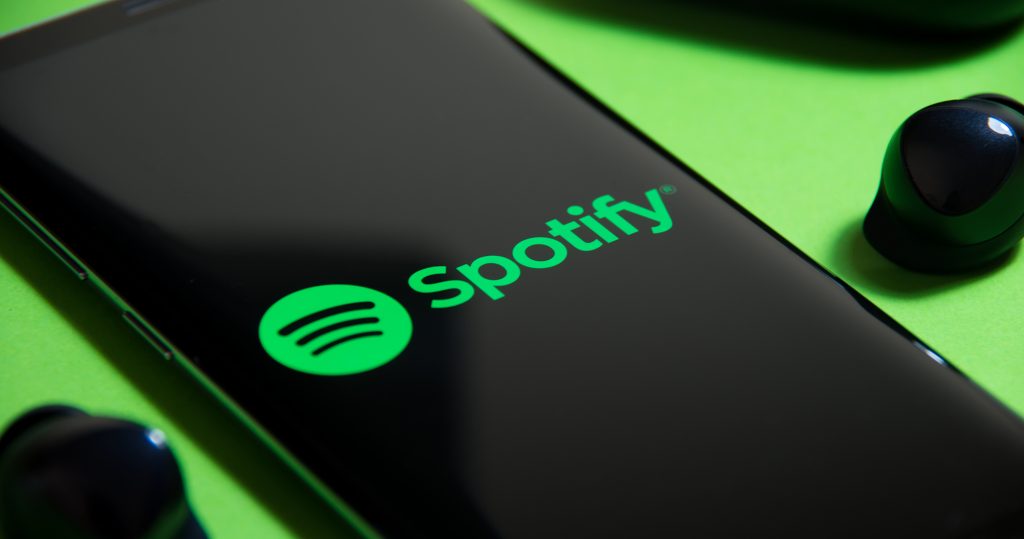 Spotify anuncia corte de 17% do pessoal, na tentativa de gerar lucro mais rápido