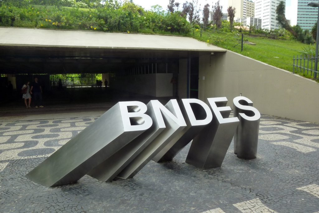 BNDES emprestar R$ 100 bi por ano é parte de sua missão, diz Haddad sobre plano industrial