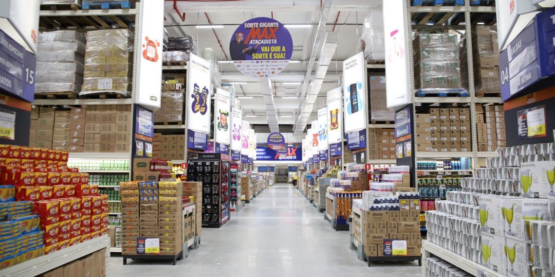 Grupo Muffato conclui ciclo de conversões de lojas sob a bandeira do Makro