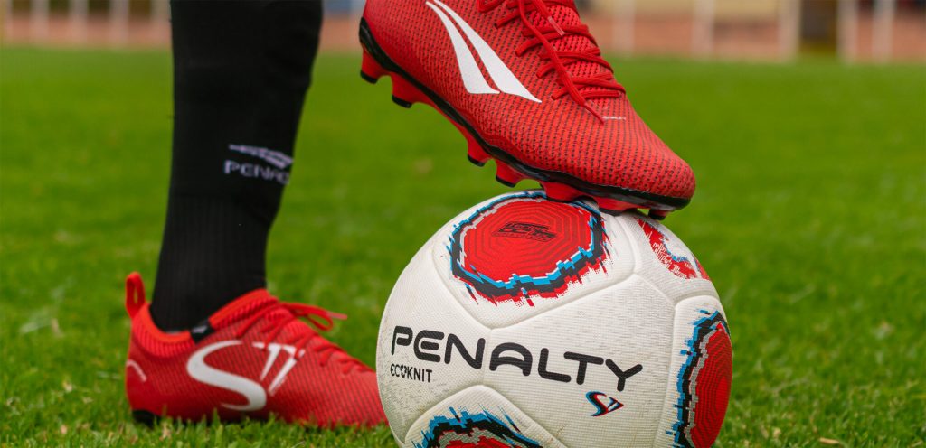 Penalty registra aumento de 45% na venda de calçados para prática esportiva