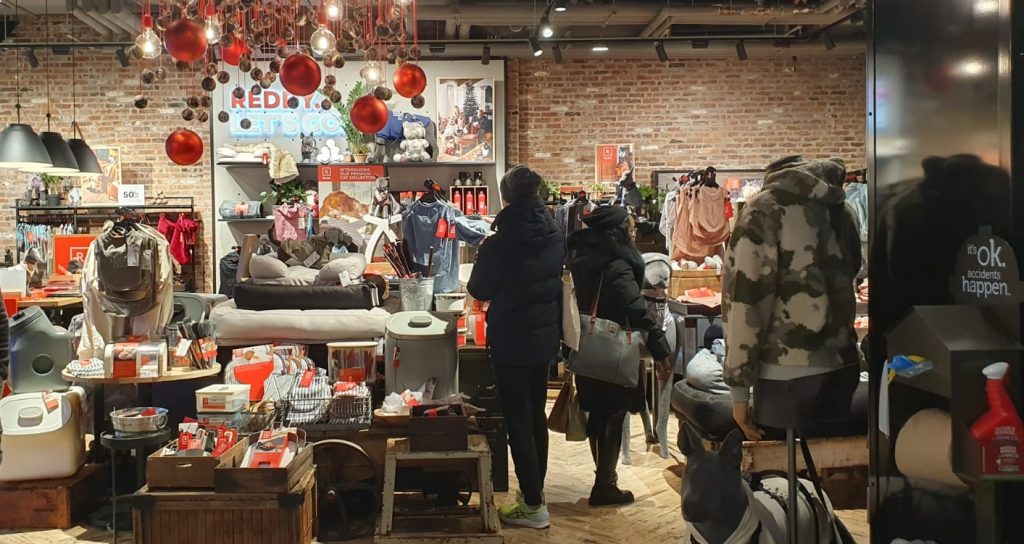 Petco Union Square em Nova York - Foto: Mercado&Consumo Varejo de Nova York aposta em serviço e comunidade para atrair cliente de volta às lojas físicas