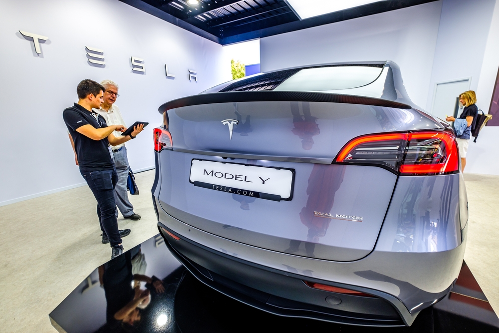 Com concorrência acirrada na China, Tesla oferece descontos em alguns carros Model Y
