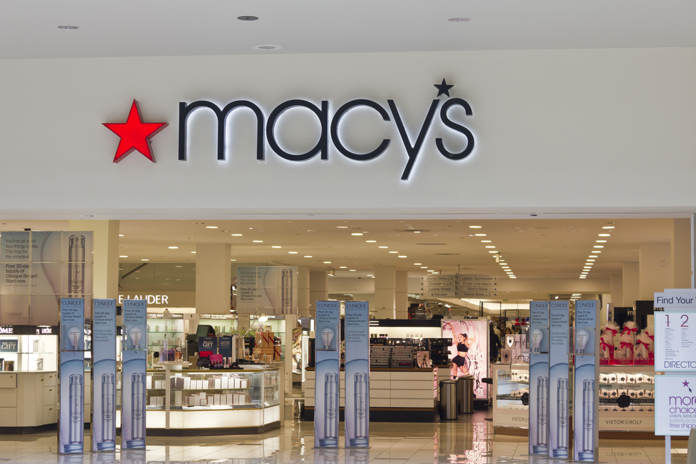 Toys R Us chegará a mais de 400 lojas Macy's nos EUA no ano que