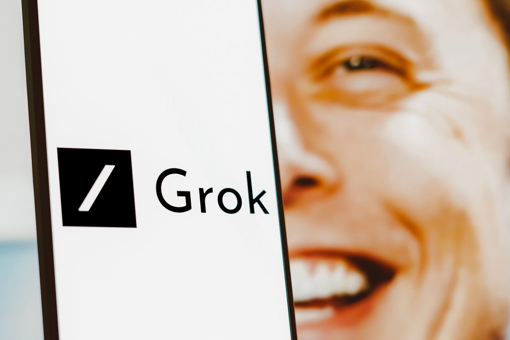 O que sabemos sobre o Grok, a nova IA de Elon Musk que quer derrubar o ChatGPT
