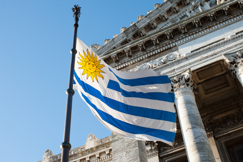 Startup especialista em cidadania europeia completa 5 anos e inaugura escritório no Uruguai