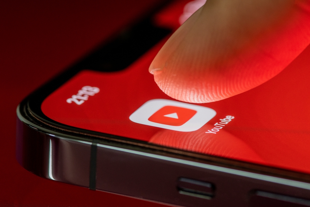 YouTube vai obrigar usuários a identificar vídeos feitos com inteligência artificial