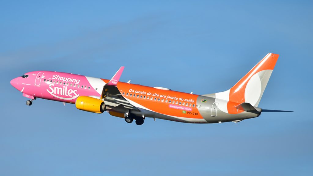 Smiles repagina seu marketplace e apresenta novo avião com pintura customizada