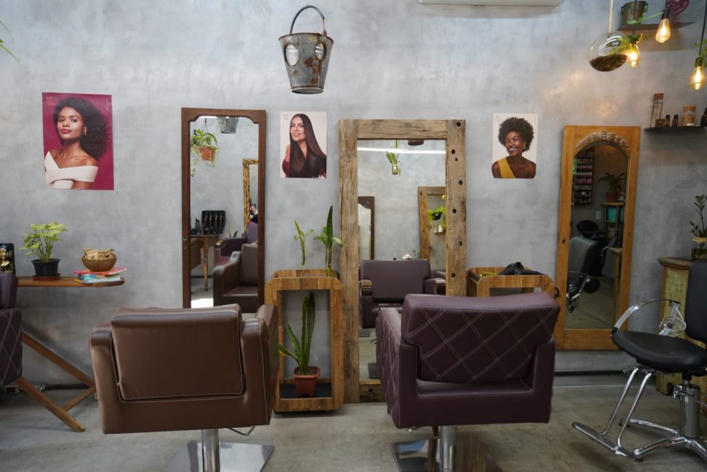 Vult estreia na categoria de cabelos e promove ação de pluralidade em salões