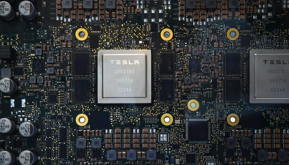 Tesla anuncia que precisará de 85 mil chips da Nvidia