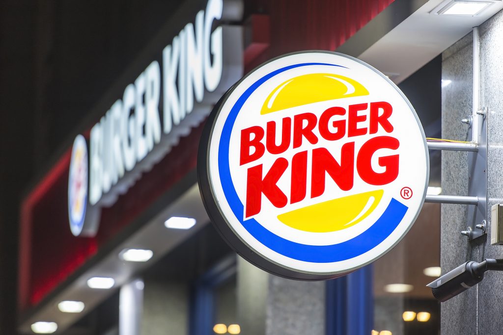 Lojas Burger King do Rio Grande do Sul estarão fechadas neste domingo para alimentar as vítimas das enchentes