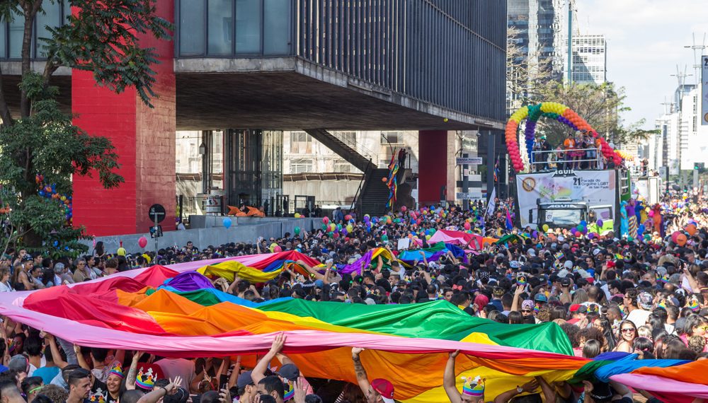 Bares e restaurantes de SP têm impacto pontual com Marcha para Jesus e Parada LGBT+