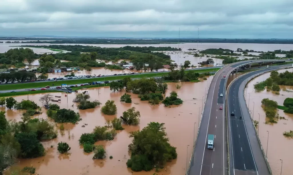 Quase 95% da atividade econômica do RS foi afetada por enchentes, aponta Fiergs
