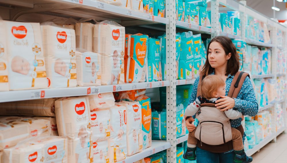 Idosos vão mais vezes ao supermercado, enquanto millennials compram mais produtos por vez