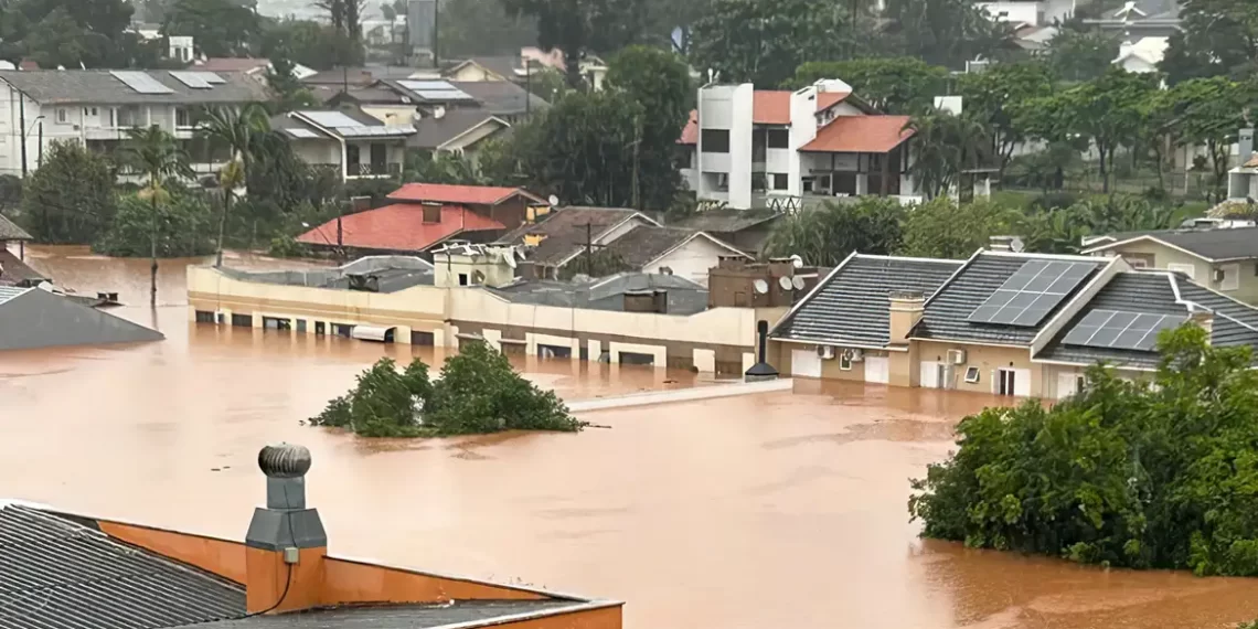 Brasil se mobiliza para auxiliar vítimas de enchentes no Rio Grande do Sul