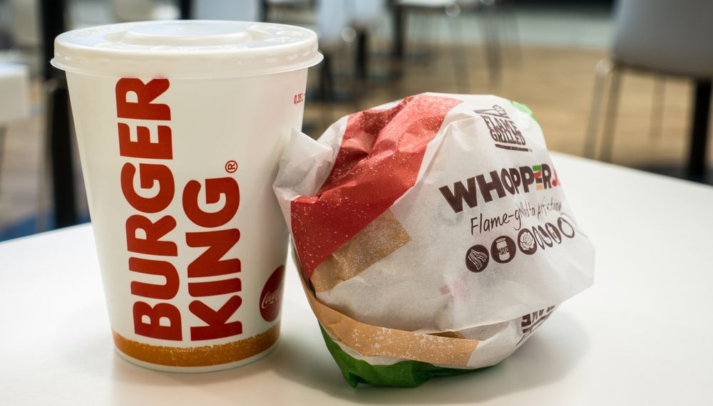 Burger King é condenado em R$ 200 mil por vender Whopper Costela sem costela