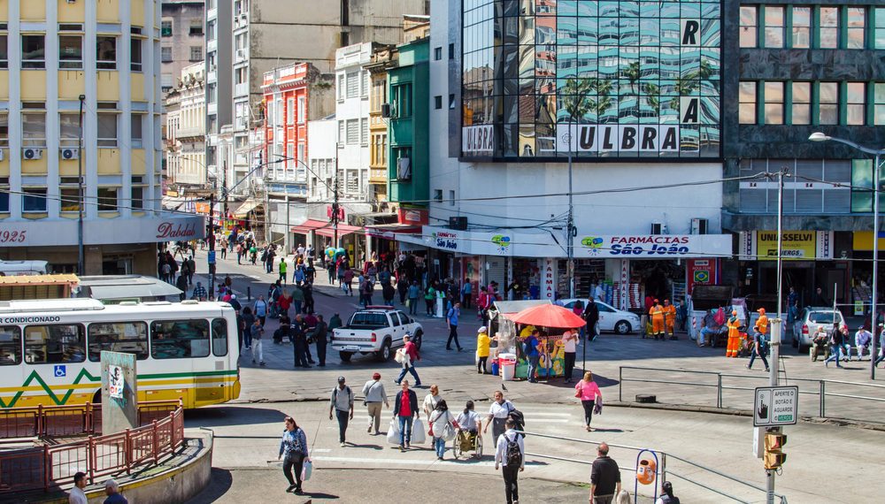 E quem pensa o futuro e a nação?