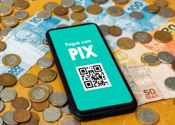 Pix Automático chega aos bancos; entenda a diferença entre ele e o Pix Recorrente