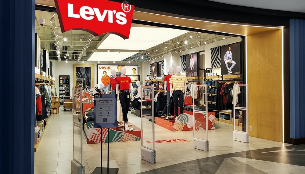 Levi's e McLaren Racing se unem para lançamento de linha de loupas