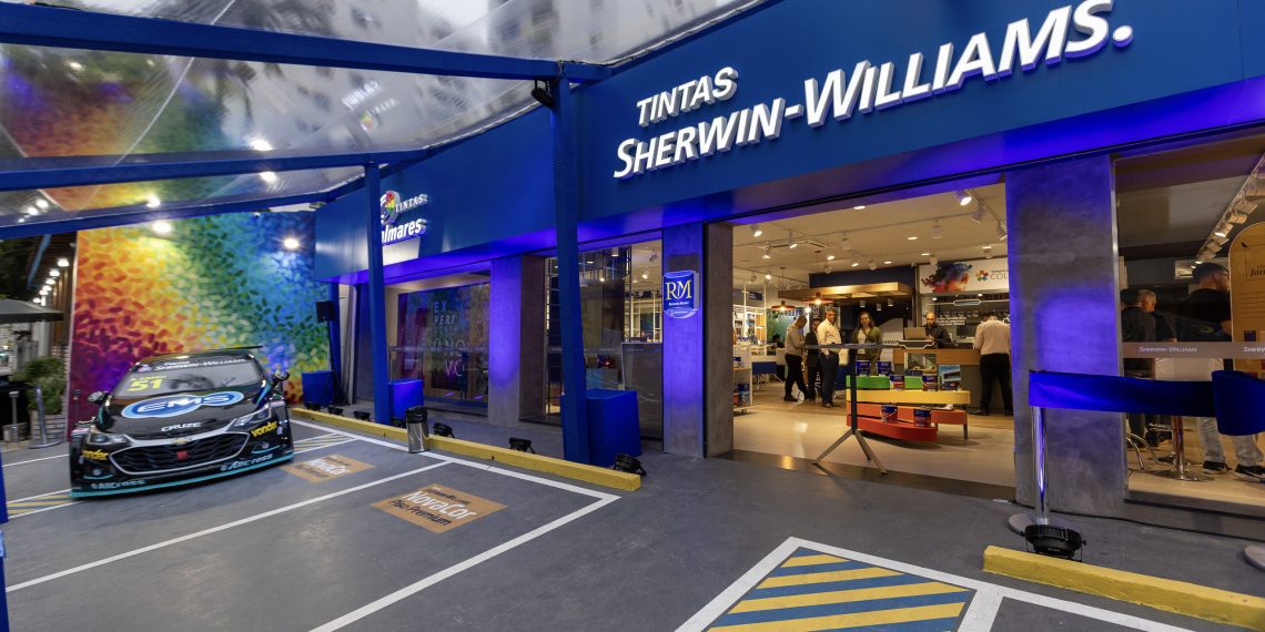 Sherwin-Williams e franqueadora master inauguram flagship store em São Paulo